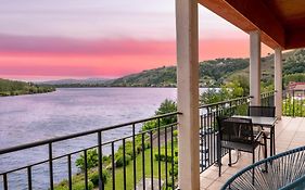 Hôtellerie Beau Rivage Condrieu 4*